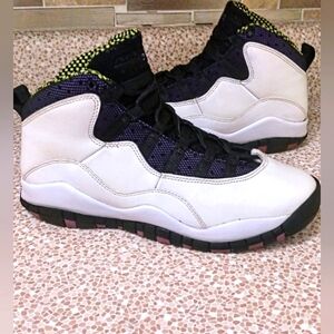 *Air Jordan* (circa 2011) 10 RETRO "Violet - Pop"....